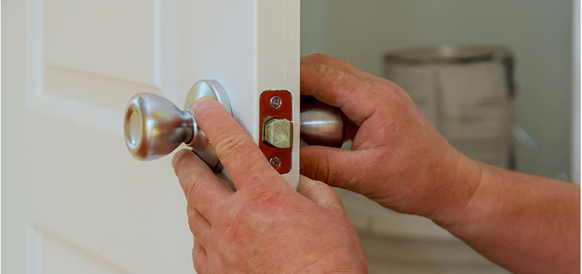 AAA Locksmiths For lock Replacement in Sebastopol, California